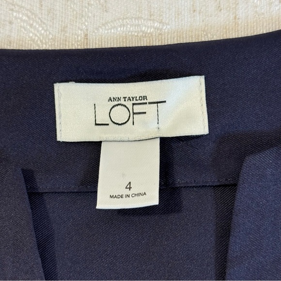 LOFT Navy Paisley Floral Print Shift Dress 4 V-Neck 3/4 Bell Sleeve. - Picture 8 of 11